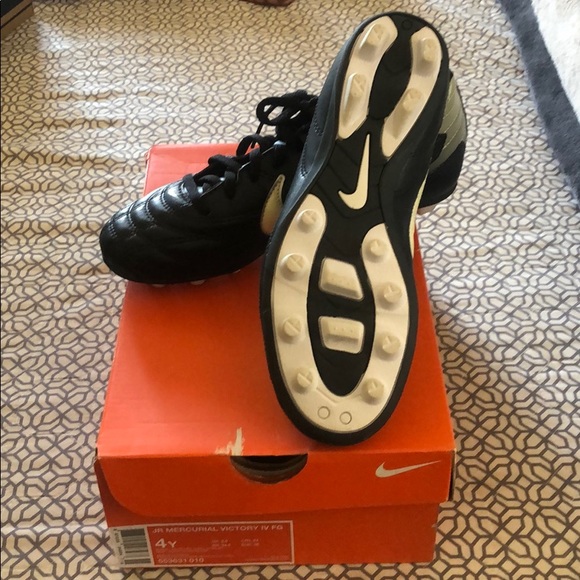 JR MERCURIAL VICTORY IV FG - Picture 2 of 2